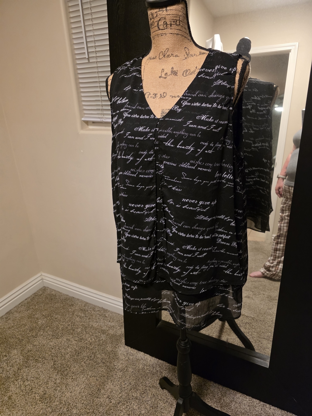 Roz & Ali Black White Script Long Sleeve Blouse
